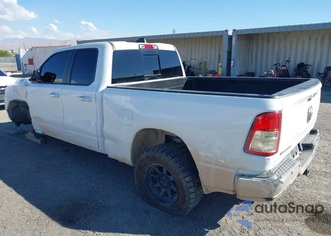 2020 Ram 1500 Big Horn 4X2 6'4 Box из США, поврежденный, VIN 1C6RREBT0LN256347